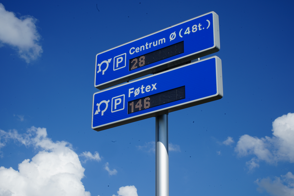 DMV Parking Signs and Parking Gudance System