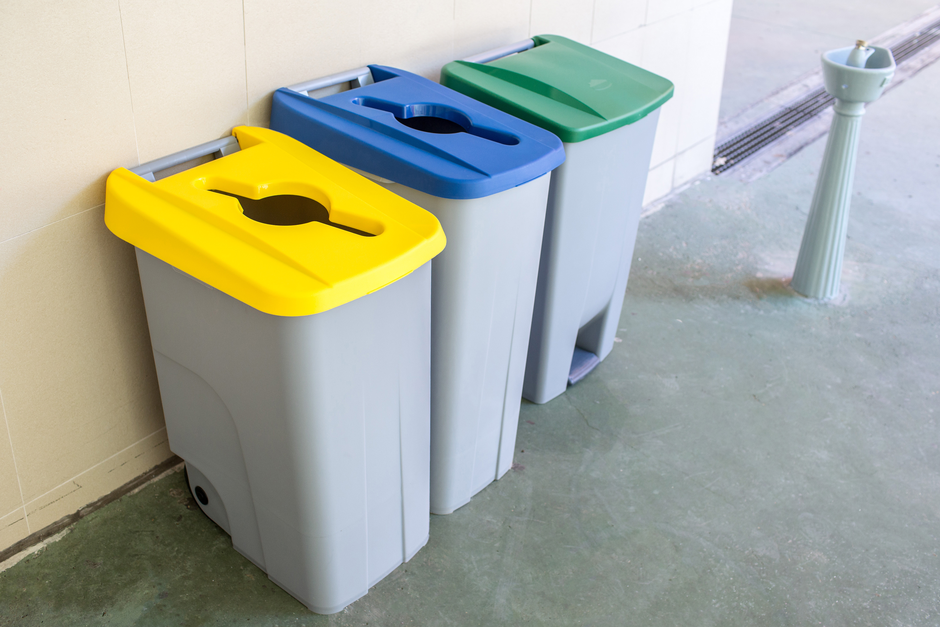 Recycling containers