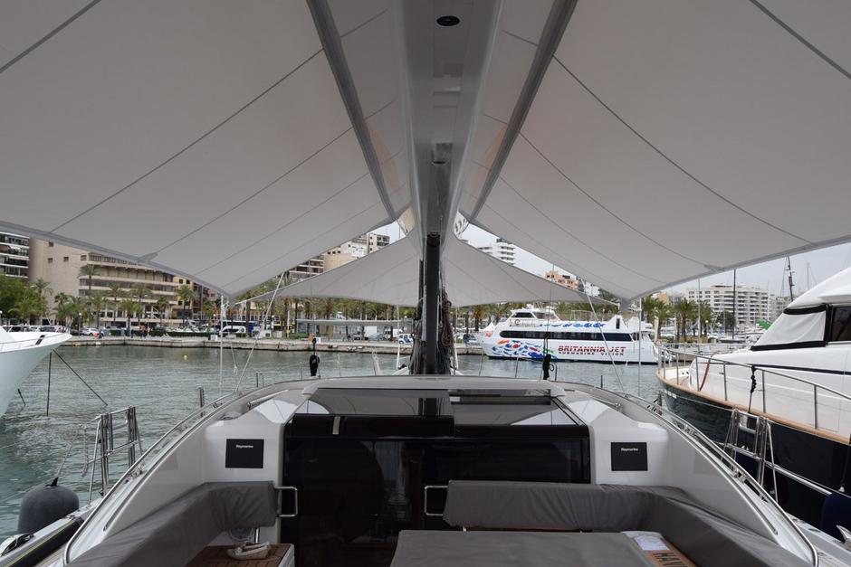Boom Awning