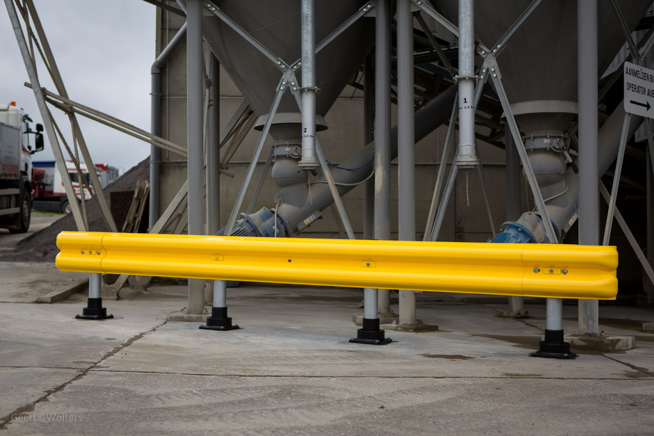 A+MP Road Warning Safety Plastic Guardrail