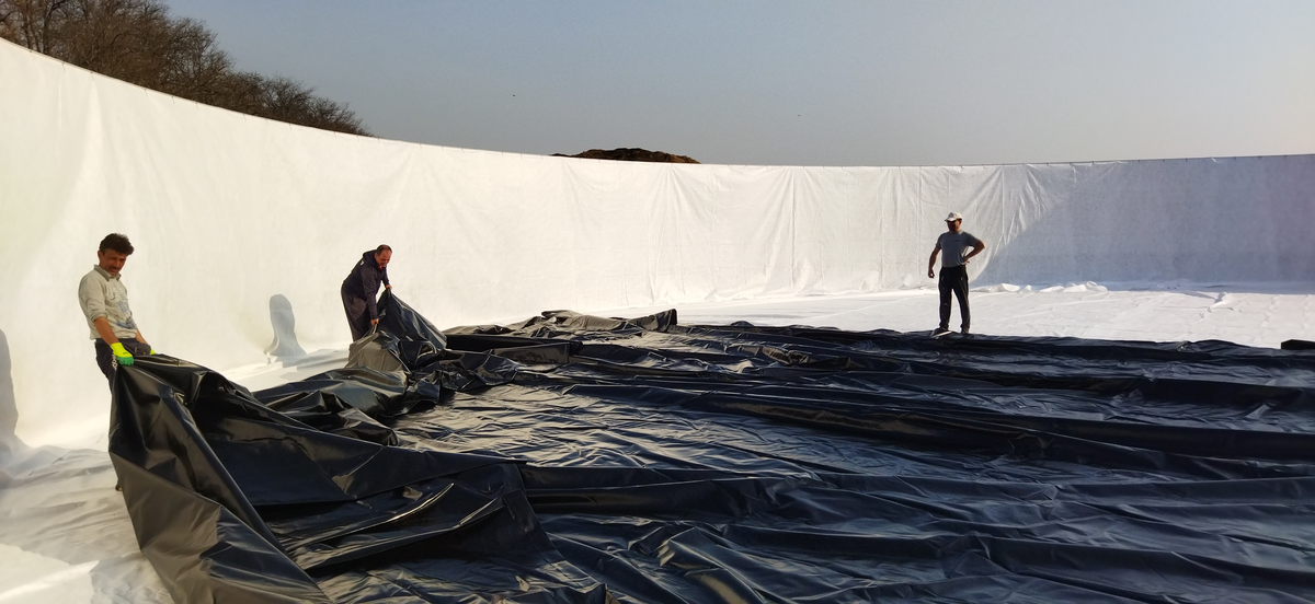 Water tank liner
